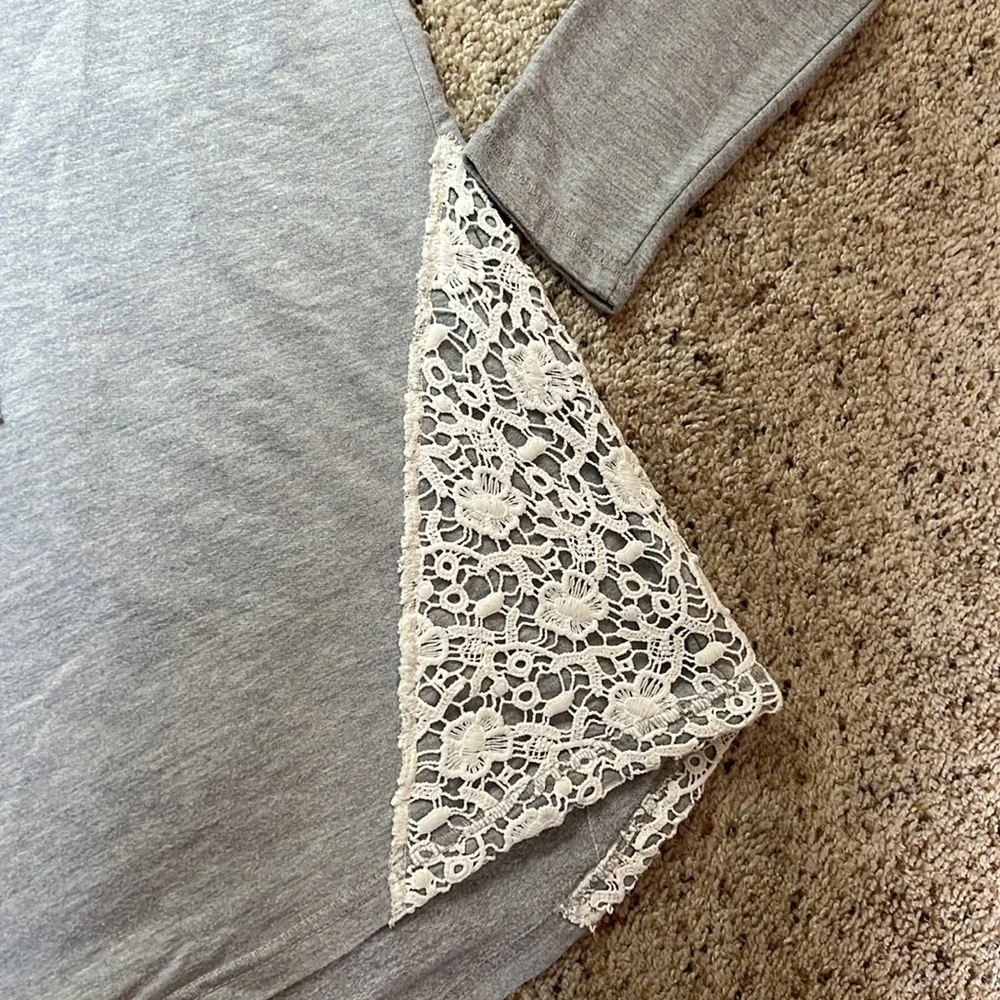 G.H. Bass Gray Lace Overlay Turtleneck Sweatshirt- XS - Picture 5 of 5